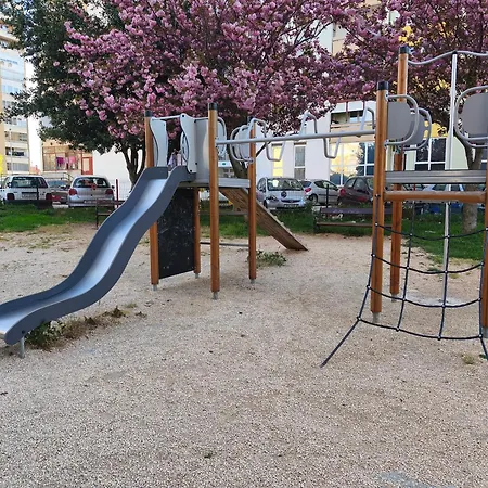 Zora * Pula